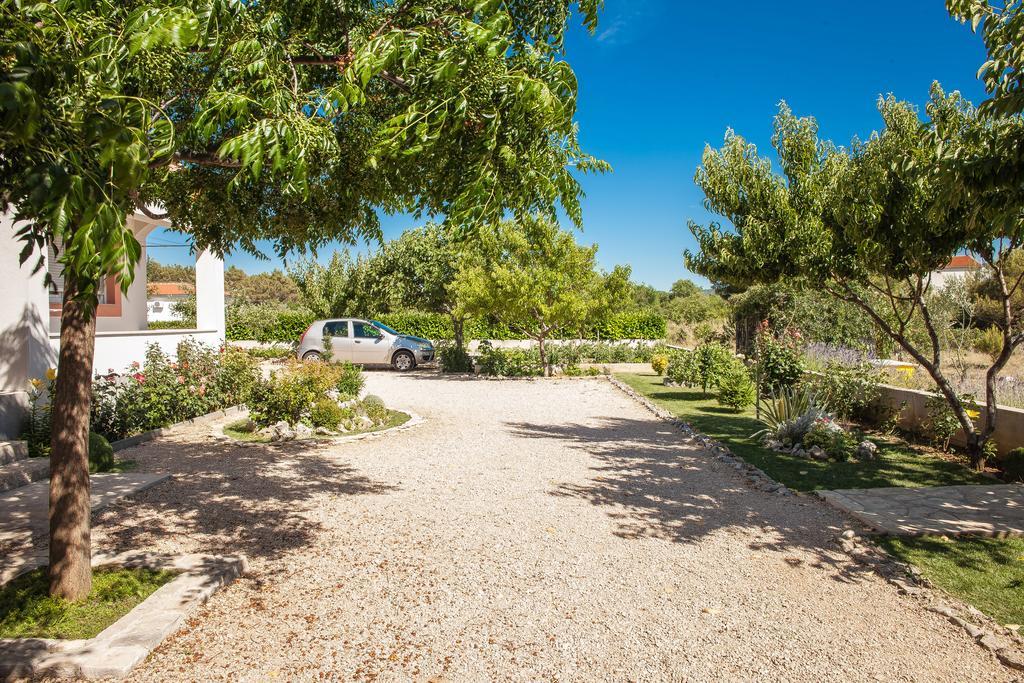 Gabi Rooms & Studio Apartment Lozovac Dış mekan fotoğraf